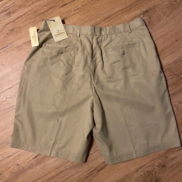 Tommy Bahama waist size 36, Khaki Flat Front Shorts NWT - Picture 2 of 6